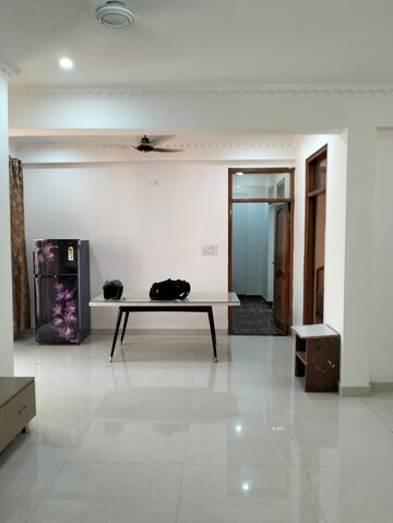 Living Room in 4 BHK Apartment at DLF The Icon, Dlf Phase V – for Sale