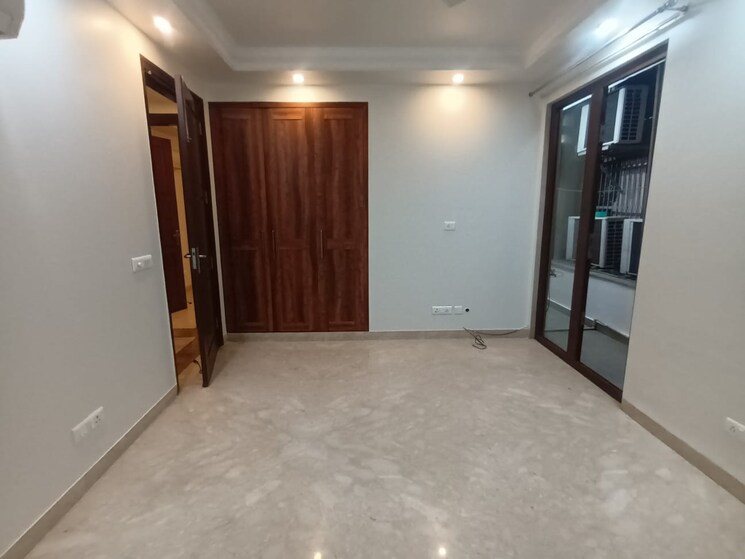 Room, uday park 3 Bedroom 1500 Sq.Ft. Builder Floor In Uday Park Delhi 8274308