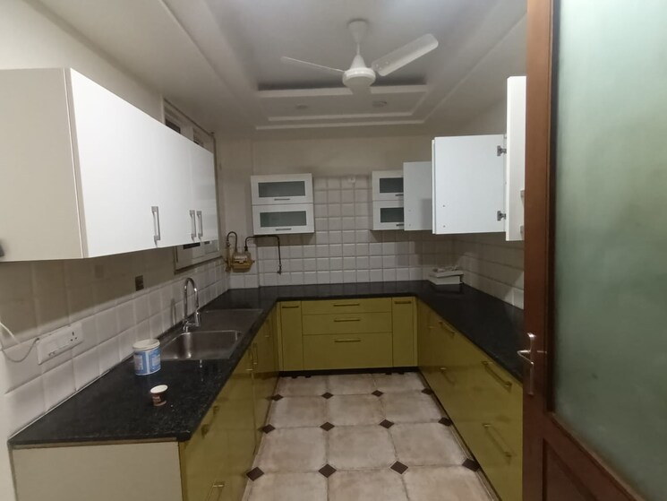 Kitchen, uday park 3 Bedroom 1500 Sq.Ft. Builder Floor In Uday Park Delhi 8274308