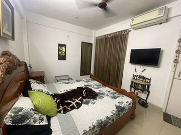 Bedroom in 2 BHK Apartment at Signature Global Proxima, Sector 89 – for Rent