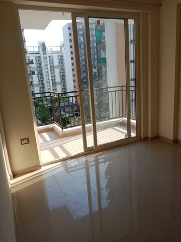 2 BHK Apartment For Rent in ROF Aalayas, Sector 102