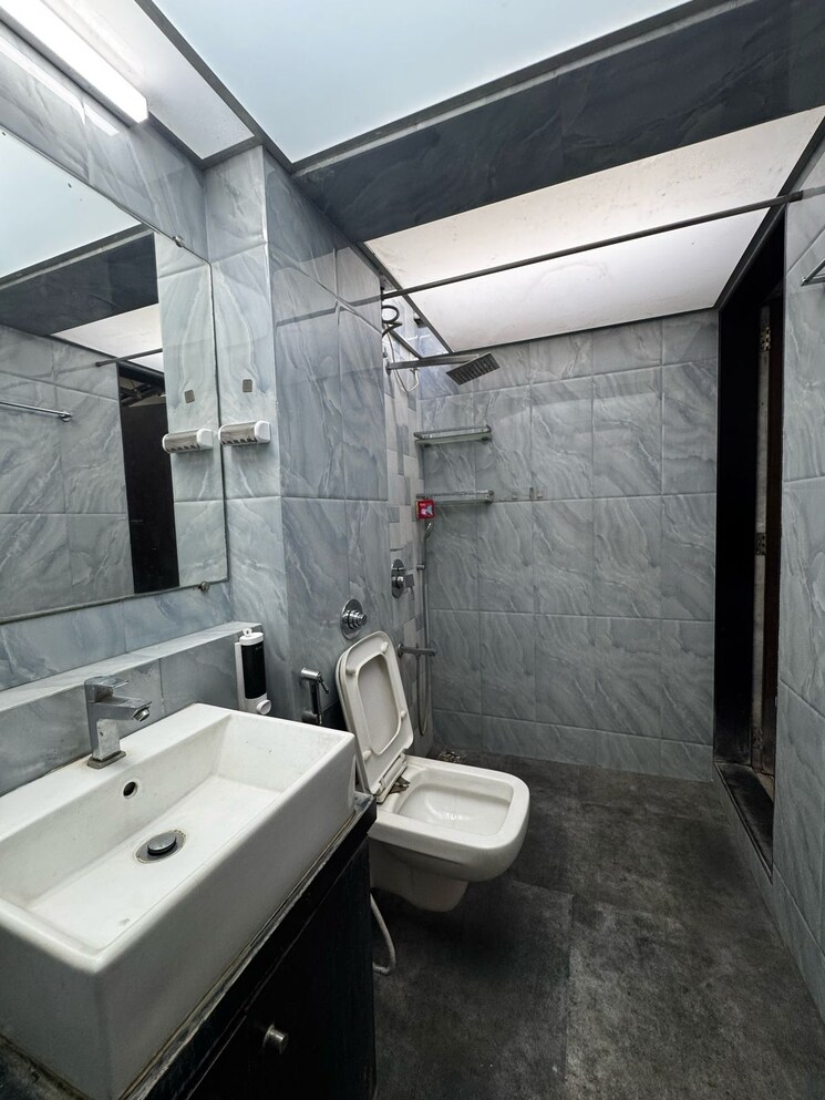 Bathroom, puranik-city 1 Bedroom 411 Sq.Ft. Apartment In Kasarvadavali Thane 8274537