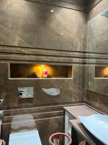 Furnished Amenities in 3 BHK Builder Floor at Ansal Sushant Lok I, Sector 43 – for Rent