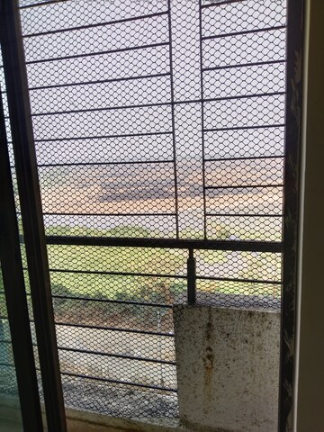 Room in 1 BHK Builder Floor at Mira Nagar – for Rent