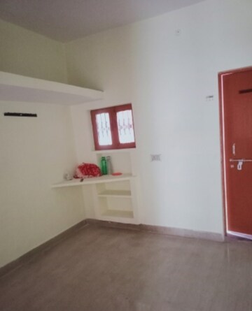 Room in 2 BHK Villa at Aliganj – for Rent