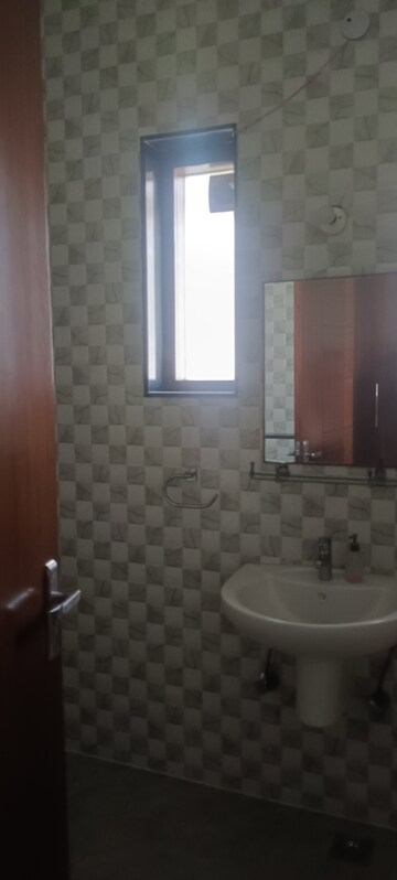 Bathroom in 5 BHK Independent House at Sector 15 – for Rent