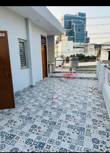 Parking in 1 BHK Independent House at Shri Vinayaka Beta Plaza, Beta I Greater Noida – for Rent