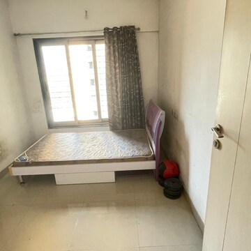 Room in 3 BHK Apartment at Acme Ozone Oakwood and Ashwood, Manpada – for Rent