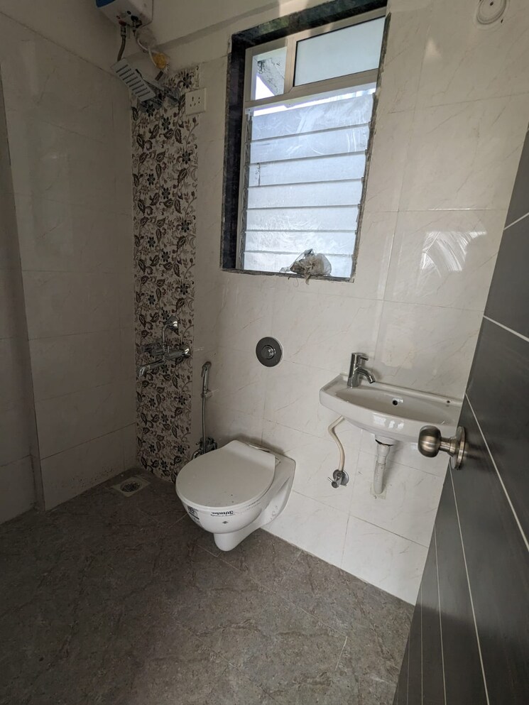 Bathroom, prayag-heights 1 Bedroom 405 Sq.Ft. Apartment In Dindoshi Mumbai 8274893