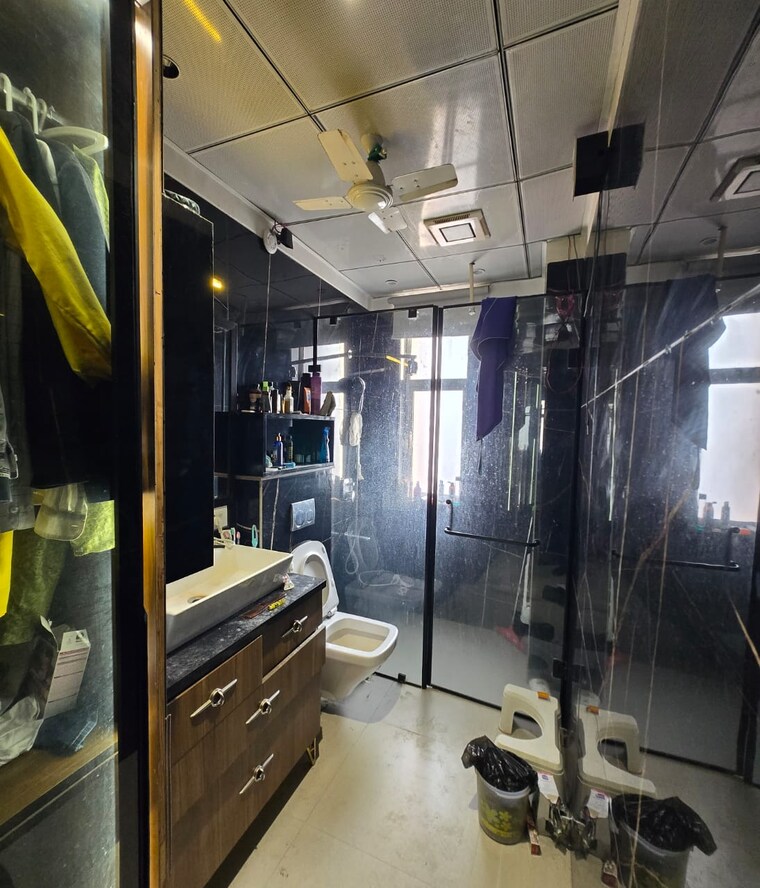 Gym, gomti nagar 3 Bedroom 2000 Sq.Ft. Apartment In Gomti Nagar Lucknow 8274896