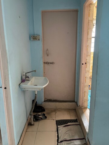 Bathroom in 1 BHK Apartment at Karve Nagar – for Rent