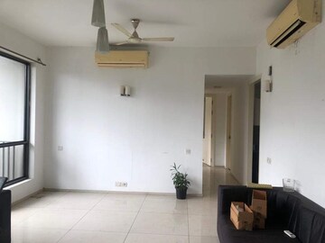 Bathroom in 2 BHK Apartment at Ireo Skyon, Sector 60 – for Rent