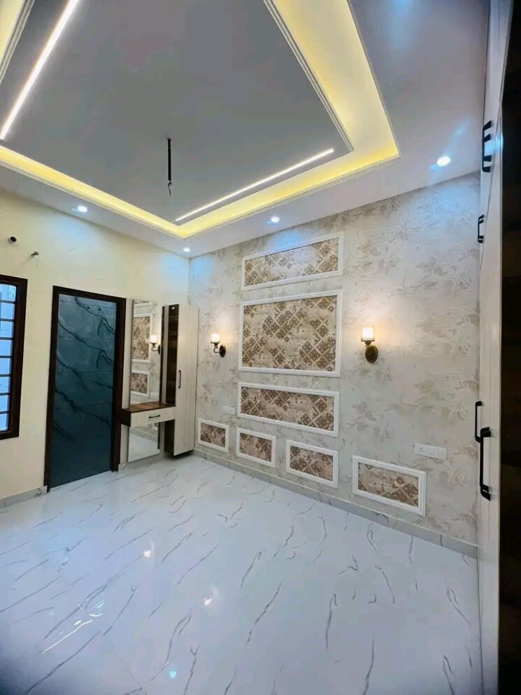 Room, sector 123 5 Bedroom 125 Sq.Yd. Independent House In Sector 123 Mohali 8275103