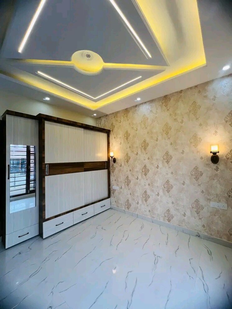 Room, sector 123 5 Bedroom 125 Sq.Yd. Independent House In Sector 123 Mohali 8275103
