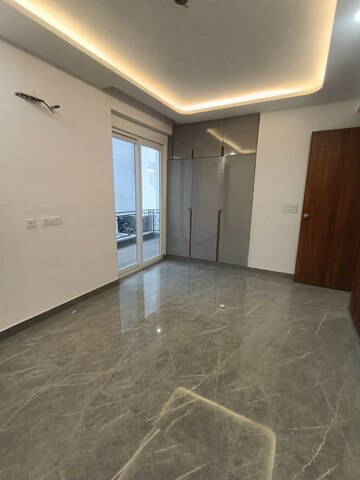 Room in 3 BHK Builder Floor at Saket – for Rent