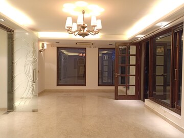 Room in 4 BHK Apartment at Panchsheel Vihar – for Sale