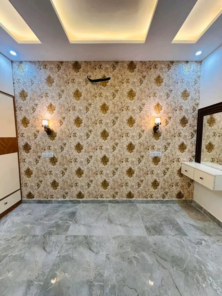 Room, ludhiana chandigarh hwy 2 Bedroom 111 Sq.Yd. Apartment In LudhianA Chandigarh Hwy Mohali 8275250