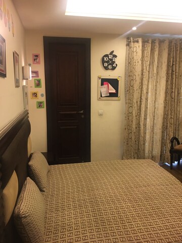 Bedroom in 1 BHK Builder Floor at Panchsheel Park – for Rent