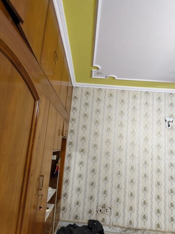 Furnished Amenities in 2 BHK Builder Floor at Sector 11 – for Rent