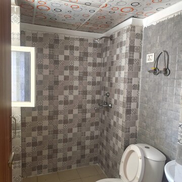 Bathroom in 3 BHK Apartment at Supertech Cape Town, Sector 74 – for Rent
