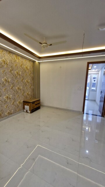 Balcony in 3 BHK Builder Floor at Gms Road – for Rent