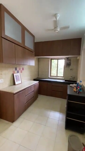 2 BHK Apartment For Rent in Beach View Apartment Bandra West Mumbai  8275309