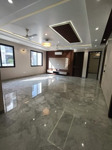 4 BHK Builder Floor For Rent in Saket
