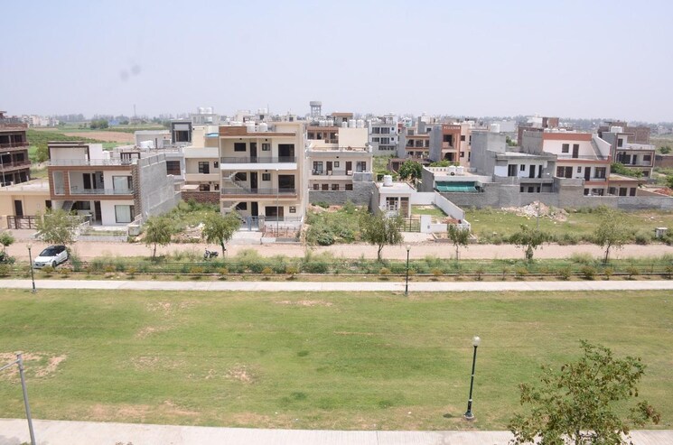 Exterior View, kharar road  200 Sq.Yd. Plot In Kharar Road Mohali 8275305