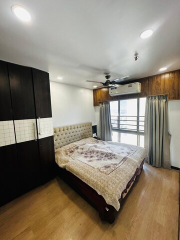 Bedroom in 2 BHK Apartment at Sheth Vasant Oasis, Andheri East – for Rent