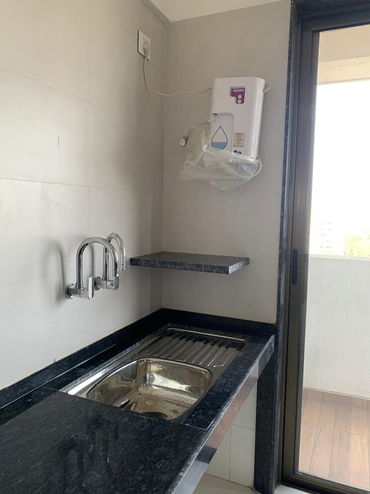 Bathroom, bhagwati-skylon 1 Bedroom 460 Sq.Ft. Apartment In Kalyan East Thane 8275360