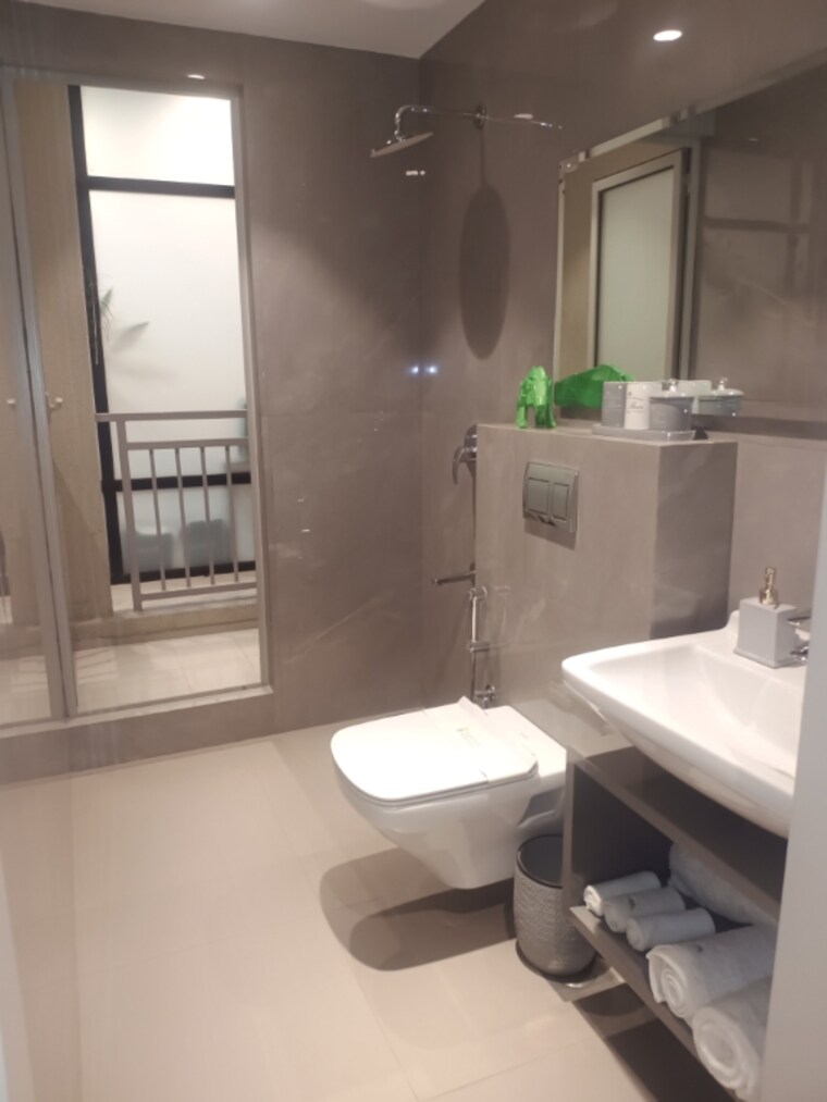 Master Bedroom, shapoorji-pallonji-sarova 3 Bedroom 1076 Sq.Ft. Apartment In Kandivali East Mumbai 8275365