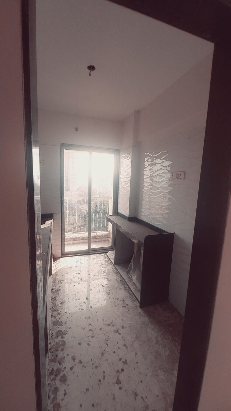 Kitchen, khardipada 1 Bedroom 750 Sq.Ft. Apartment In Khardipada Thane 8275394