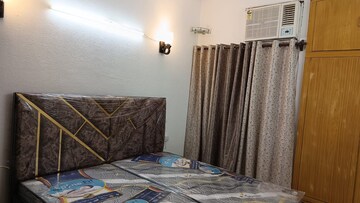 Bedroom in 2 BHK Apartment at Bana Enclave, Shipra Suncity – for Rent