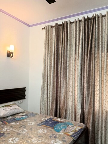 Bedroom in 2 BHK Apartment at Bana Enclave, Shipra Suncity – for Rent