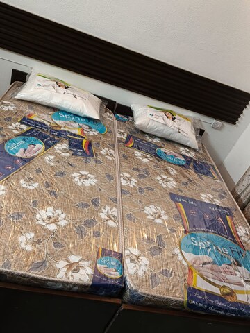Furnished Amenities in 2 BHK Apartment at Bana Enclave, Shipra Suncity – for Rent