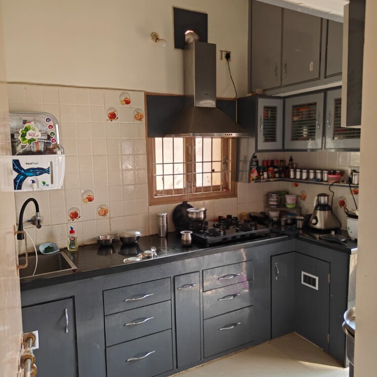 Kitchen, siri-shaili-residency 3 Bedroom 1500 Sq.Ft. Apartment In Gk Colony Hyderabad 8275415