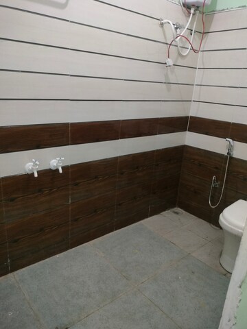Bathroom in 2 BHK Builder Floor at Manchakalkuppe – for Rent