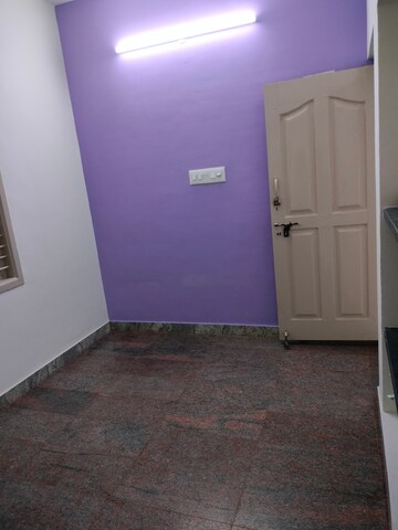 Room in 2 BHK Builder Floor at Manchakalkuppe – for Rent