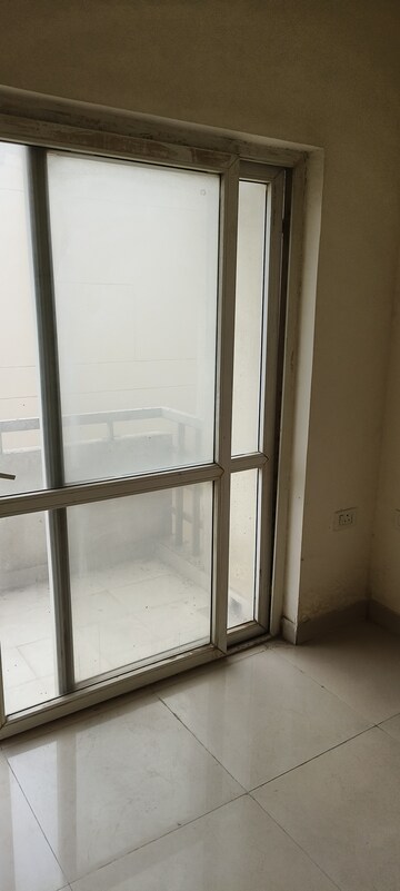 Building Lobby in 2 BHK Builder Floor at BPTP Parkland Pride, Sector 77 – for Sale