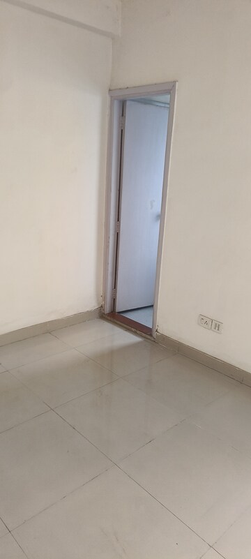 Room in 2 BHK Builder Floor at BPTP Parkland Pride, Sector 77 – for Sale