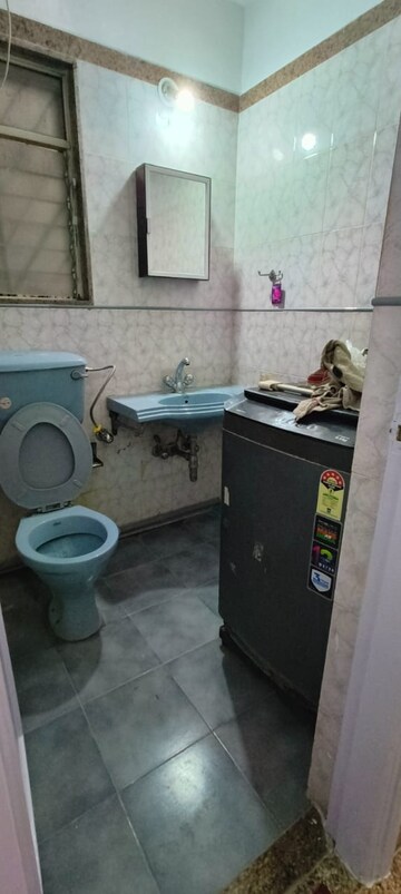 Master Bedroom in 2 BHK Apartment at Sai Nagari CHS Kalyani Nagar, Kalyani Nagar – for Rent