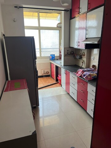 Team Area in 2 BHK Apartment at Express Garden, Vaibhav Khand – for Rent