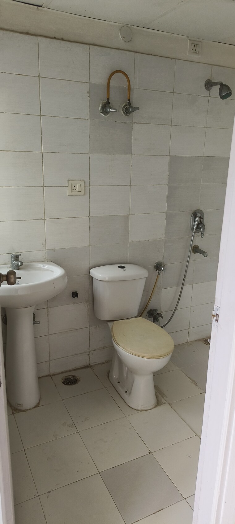Bathroom, bptp-parkland-pride 2 Bedroom 1040 Sq.Ft. Builder Floor In Sector 77 Faridabad 8275807