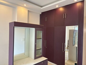 Room in 3 BHK Builder Floor at DLF Moulsari Arcade, Sector 24 – for Rent