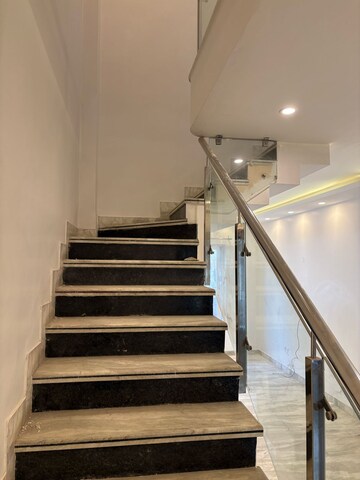 Staircase in 3 BHK Builder Floor at DLF Moulsari Arcade, Sector 24 – for Rent