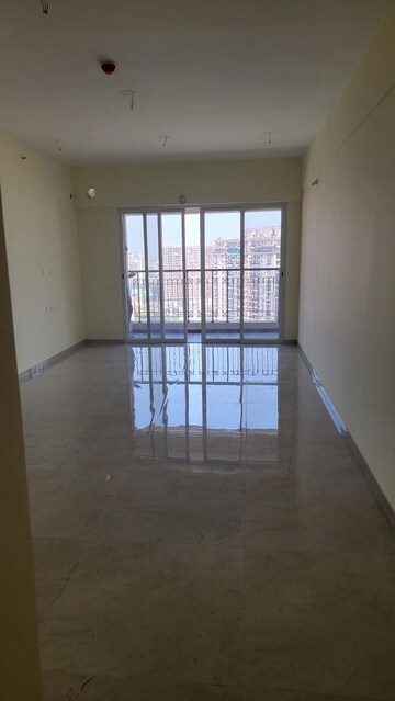 Room in 2 BHK Apartment at K Raheja Reserve, Mohammadwadi – for Rent