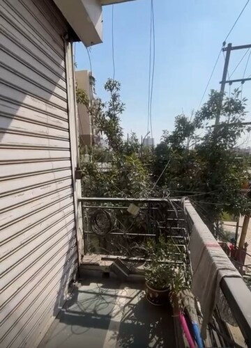  Shop For Rent in Raj Nagar Extension