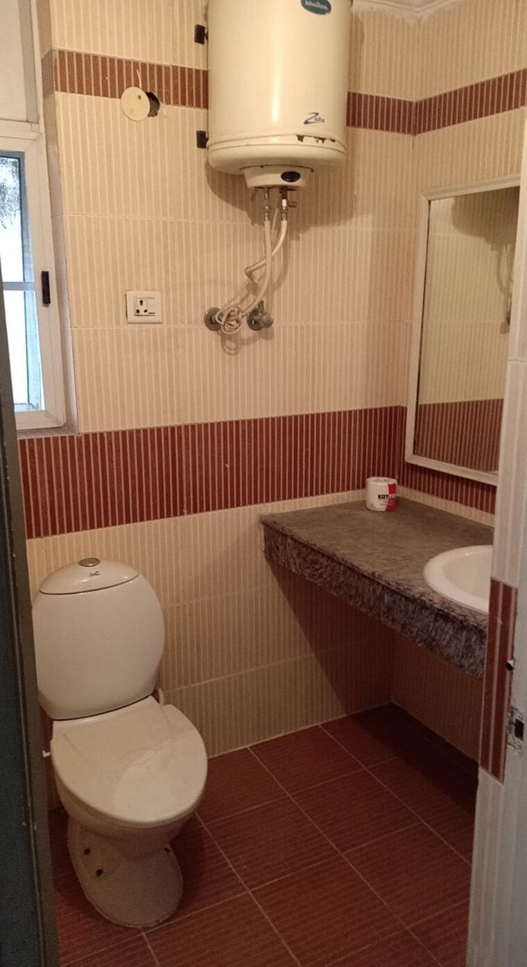 Bathroom, sandwoods-spangle-condos 3 Bedroom 1720 Sq.Ft. Apartment In Ghazipur Zirakpur 8276215