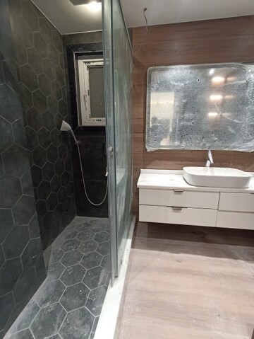 Bathroom in 3.5 BHK Builder Floor at Paschim Vihar – for Rent