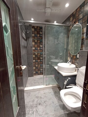 Bathroom in 3.5 BHK Builder Floor at Paschim Vihar – for Rent